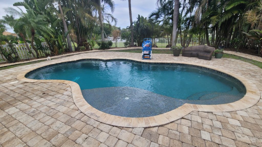 pool cleaning service port st lucie